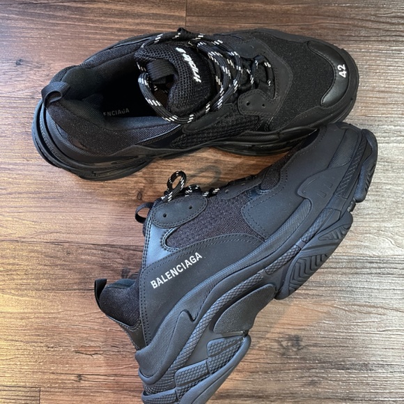 Balenciaga Triple S MEN SOLD - Picture 7 of 8